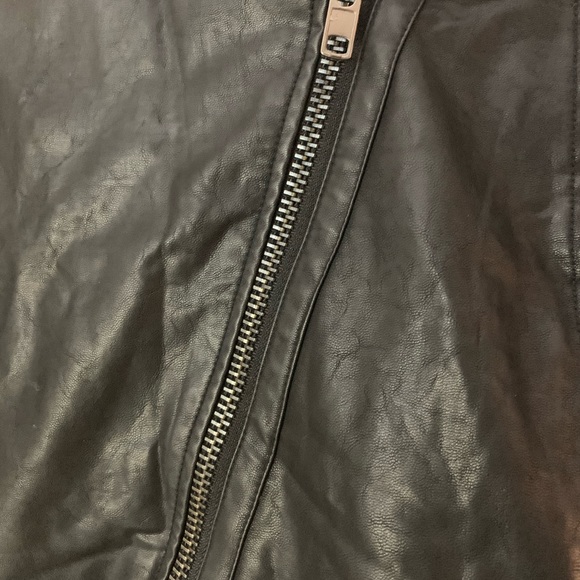 Kendall+Kylie Lightweight Leather & Fabric Jacket - Picture 6 of 9